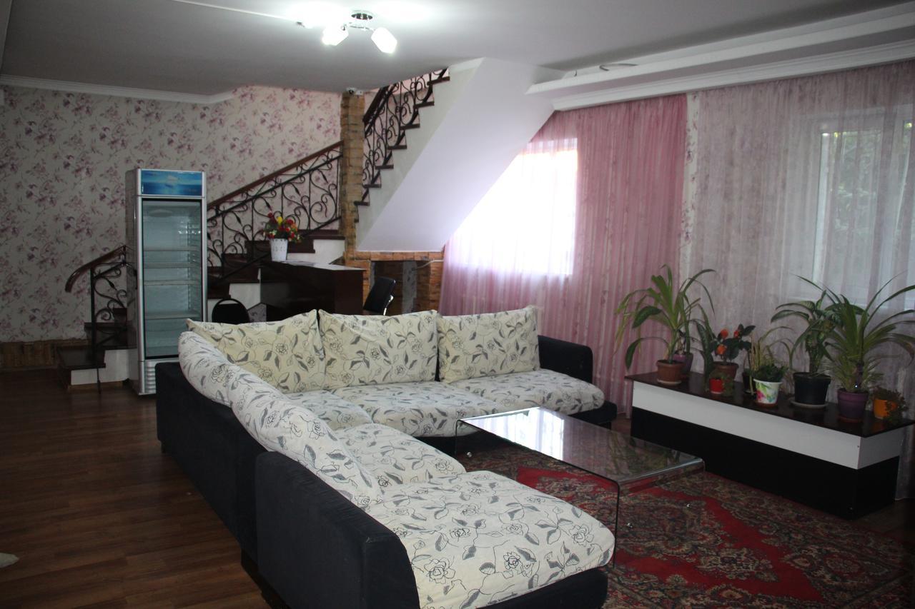 Dream Hostel Simkent Buitenkant foto